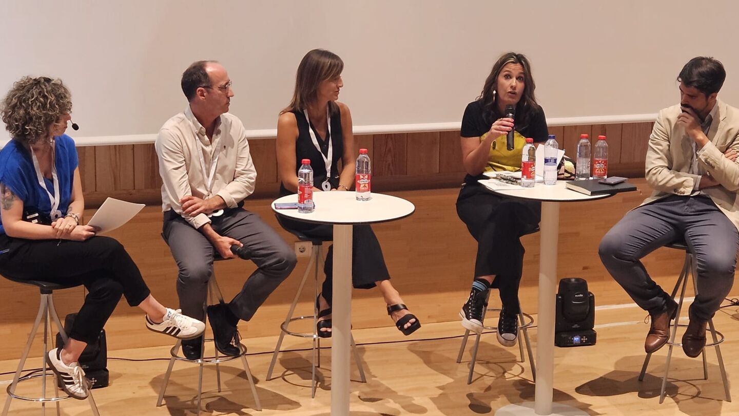 Mesa redonda Grupo Anaya en Jornadas Inclusión 3D Granada