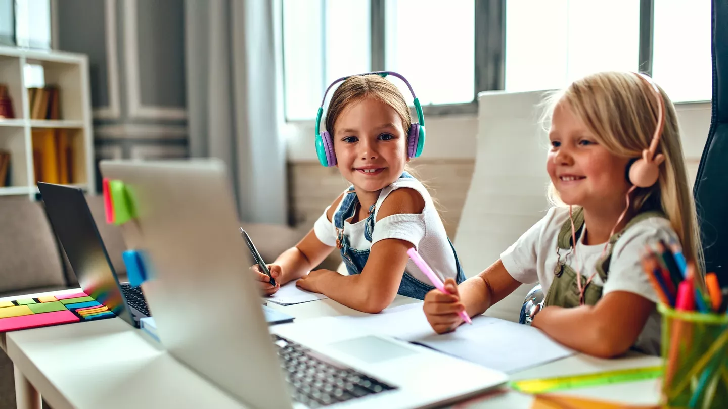 Beneficios de la enseñanza bilingue Beneficios de la enseñanza bilingue